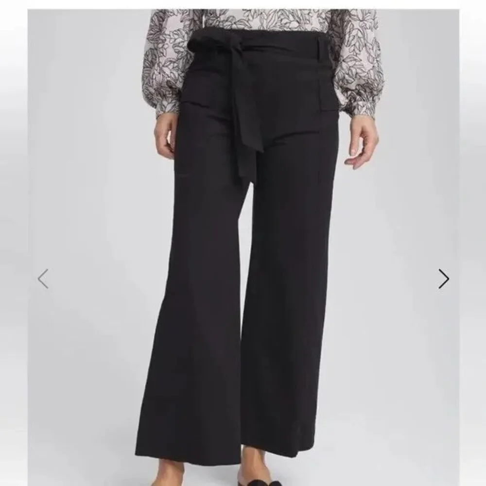CHICOS Black Utility Cropped Twill Pants Size 8/10 (M) Wide Leg Cargo